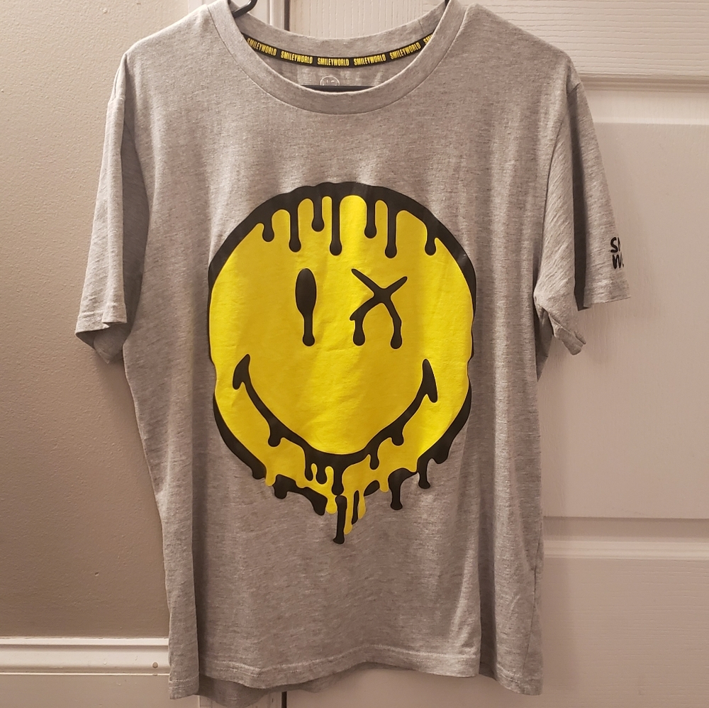 Men's Gray Smiley World Shirt